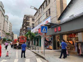 拆除北门街户外广告