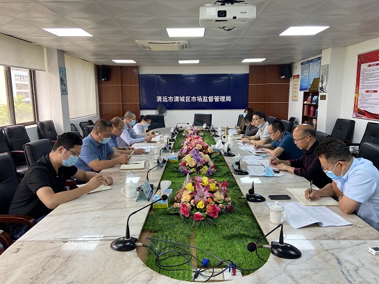 市市场监管局党组成员、二级调研员曾庆中到清城区市场监管局调研指导食品安全工作2.jpg