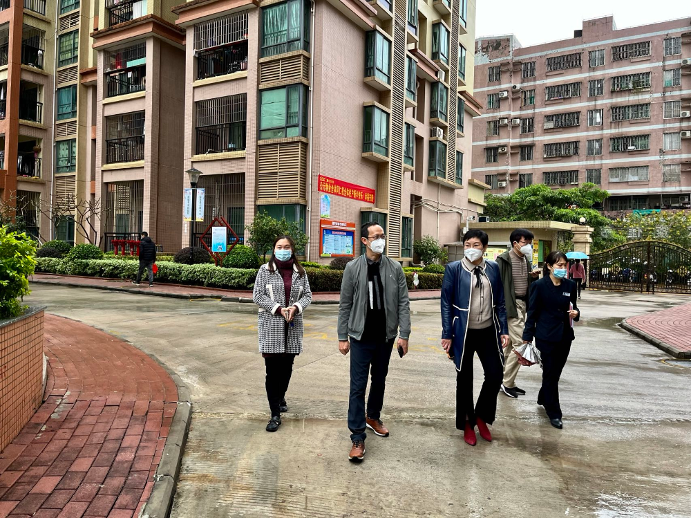 （信息公开20230116春节前开展公租房小区安全生产检查及慰问困难家庭住户-图一.jpg