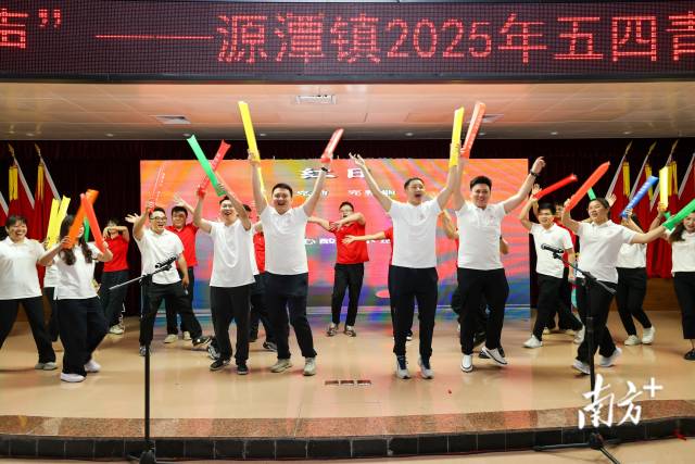 “青春逐梦·岁月鎏声”——2025年五四青年节时光音乐会活动现场。 黄玉熹 摄