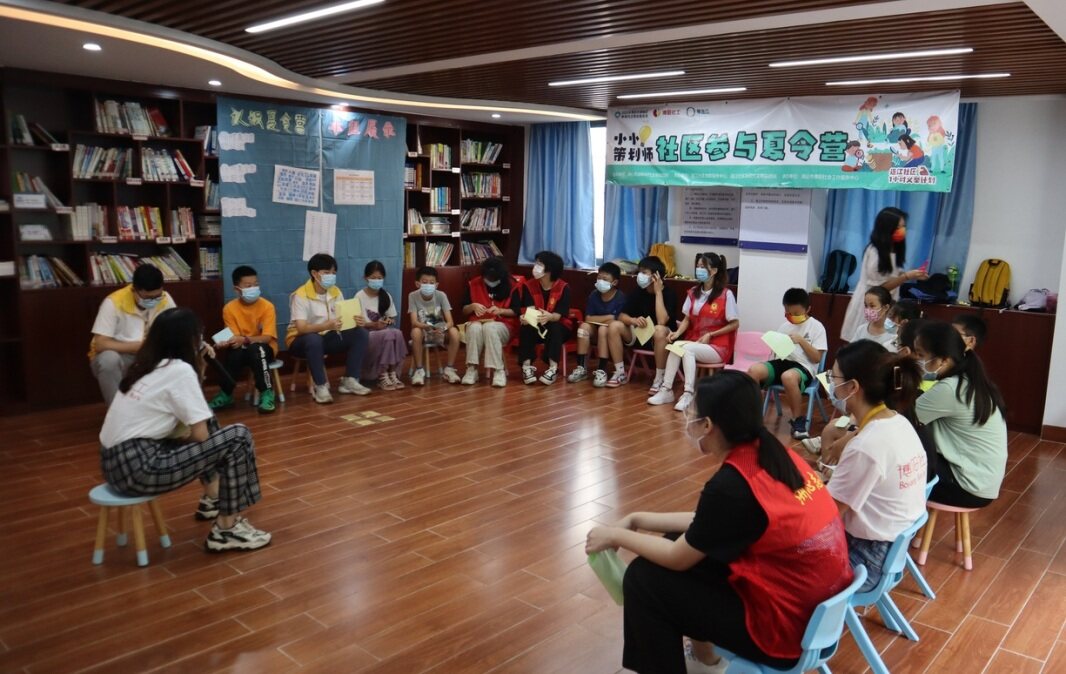 今年8月1日，连江社区举行的“我是小小策划师”社区夏令营，小朋友在社区发挥奇思妙想，共同为社区献计献策。